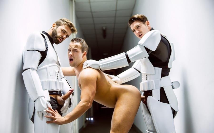 JizzOrgy: (Hector De Silva, Luke Adams) - Star Wars 4 : A Gay XXX Parody [HD 720p / 764 MB] - Gay / Threesome