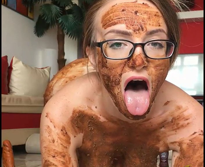 (JosslynKane) - Sitty Lotion All Over my Body [FullHD 1080p / 1.85 GiB] - Poop Videos, Scat, Smearing