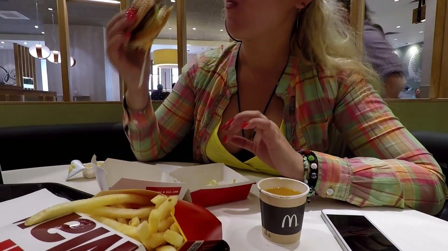 Defecation: (Janet) - McDonalds Poop and Pee [FullHD 1080p] - Solo, Shit
