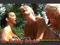 Hightide-Video.com: (Betty, Sexy, Marlen) - BETTY And FRIENDS - THE BIRTHDAY SURPRISE [HD 720p] - New scat, Outdoor