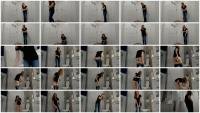 Pooping Jeans: (LucyBelle) - Desperation under the bathroom and poop [UltraHD 2K] - Extreme, Solo
