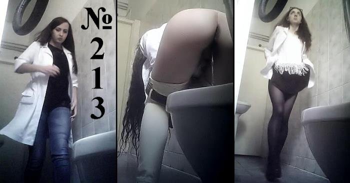Pisswc: (Hidden Camera in Dressing Room) - Video 213 Peeping in the Ladies Toilet in Clinic [2K UHD / 1.17 GB]