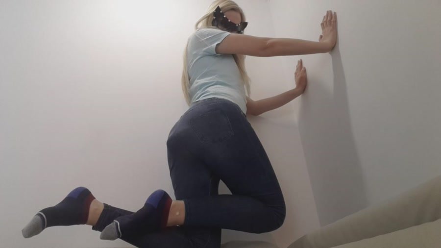 Shitting: (Thefartbabes) - Jeans Tight Nice Turd Shit [FullHD 1080p] - Solo, Big pile, New scat