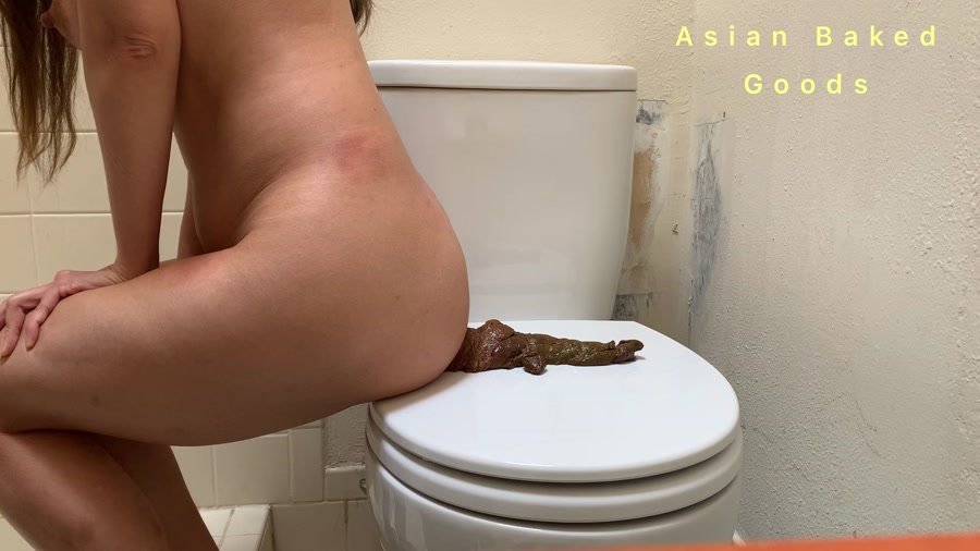 Scatting Girl: (Marinayam19) - Shit side ways on the toilet seat [FullHD 1080p] - Solo, Amateur