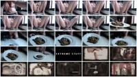 Solo: (Veronicapassi) - Dinner Plate Put Cake on Plate [FullHD 1080p] - Amateur, Poop