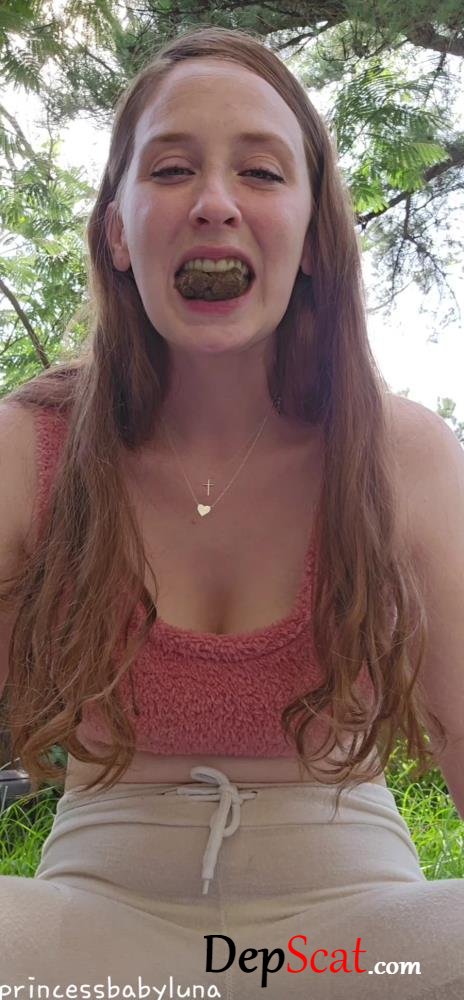 Eat Shit: (PrincessBabyLuna) - Swallowing For The First Time [UltraHD 2K] - Solo, Outdoor