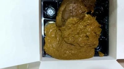 Poop in a cardboard box [FullHD 1080p] 2.16 GB