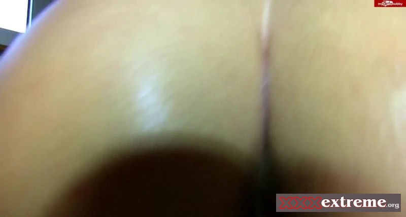 Perverse Almanac - Tittenluder in den Arsch gefickt mit Fickschwanz1979 [HD 720p] 48.05 MB