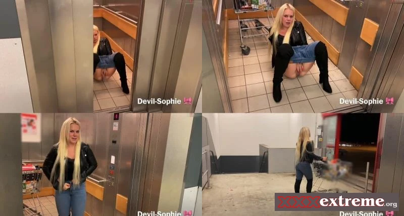 Devil Sophie - Elevator sfontne [HD 720p] 97.41 MB