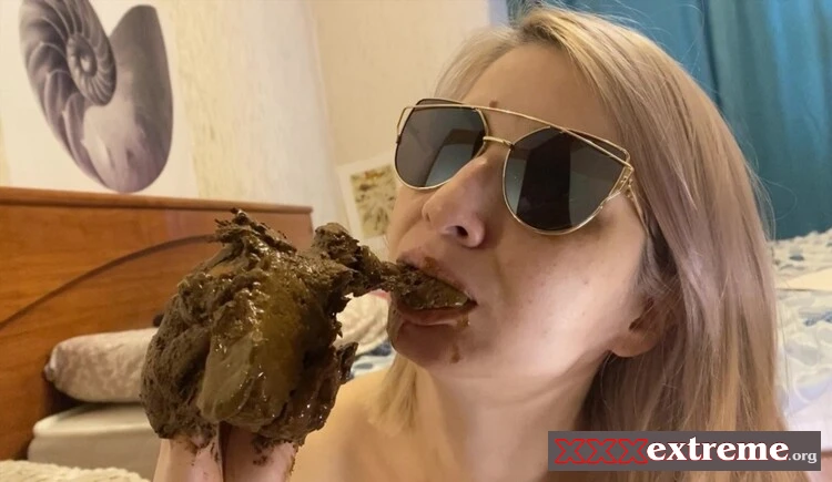 p00girl - I chew and smear shit, nausea [Full HD] 1.07 GB