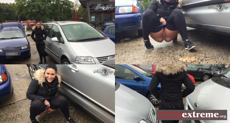 Mira-Grey - frecher Public Piss - geht das gut [Full HD] 31.14 MB