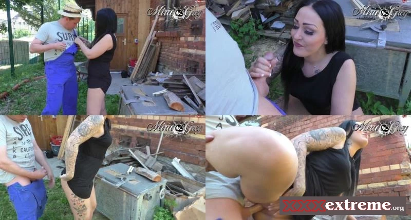 Mira-Grey - Public Brutal Ins Maul gespritzt - Spontan jetzt [Full HD] 173.53 MB