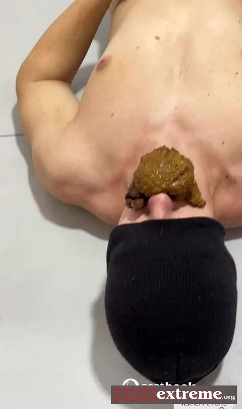 Pile of shit [HD 720p] 26.4 MB
