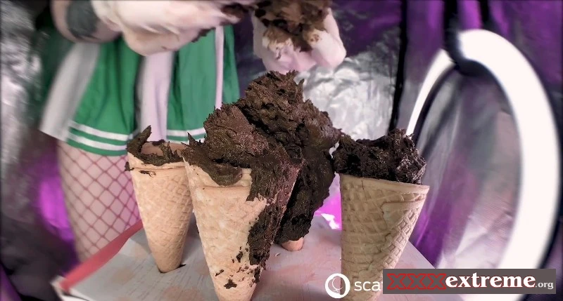 Preview of Fan with  unusual  ice cream [FullHD 1080p] 212.56 MB