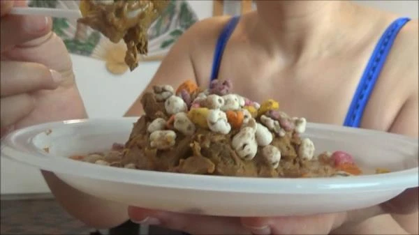 Delicious Shit Cake [SD] 417 MB