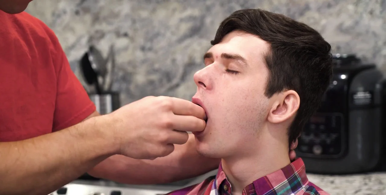 Dakota Lovell and Greg McKeon's Passionate Twink Rendezvous! - Extreme Porn Video on XXXExtreme