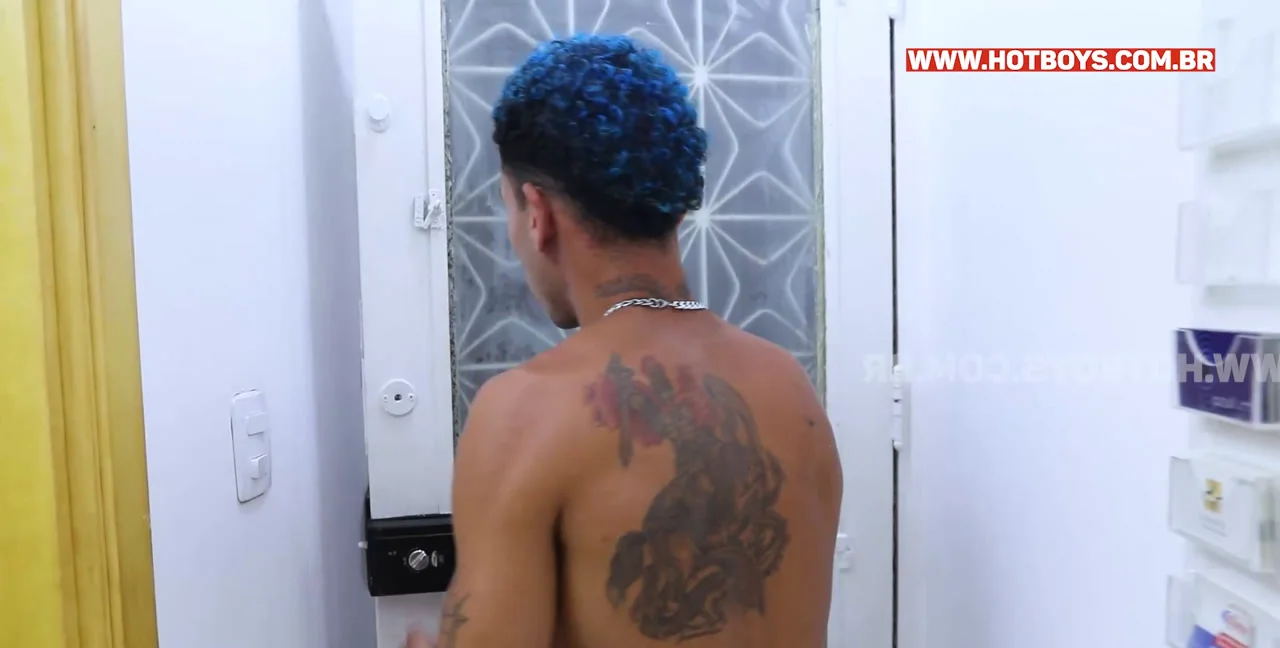 Muscular Brazilian Twink Barebacks A Smooth Latino Hunk - Extreme Porn Video on XXXExtreme