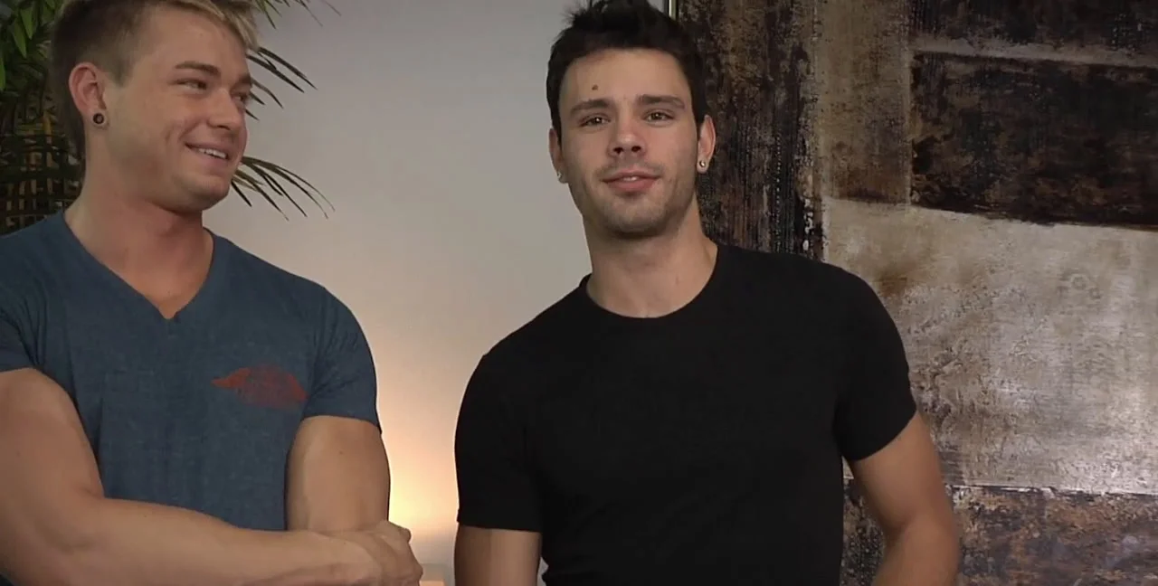 Double Stuffing Connor: A Muscular Gay Porn Show | Twink - Extreme Porn Video on XXXExtreme