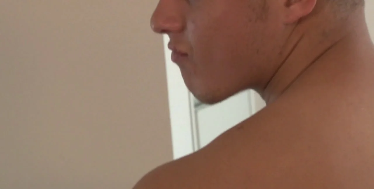 Muscular Twink Fires off His Big Dick for a Solo Show - Gay - Extreme Porn Video on XXXExtreme