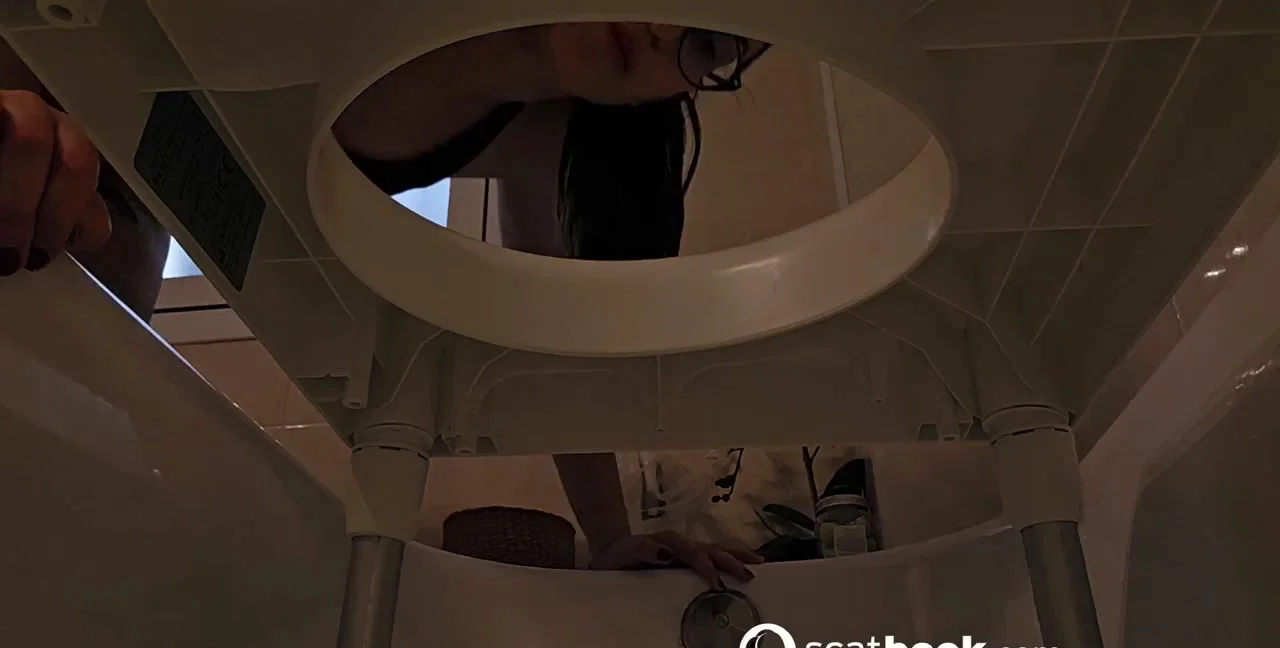 Miss Lith Dominates Her Toilet Slave in Messy Scat Show - Extreme Porn Video on XXXExtreme