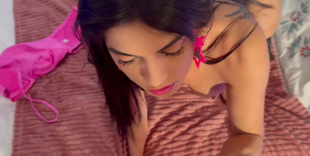 Beatricy Velmont: A Transsexual Clip - Shemale - Extreme Porn Video on XXXExtreme