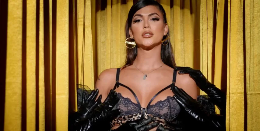 Domino Presley: A Desirable Piece of Trans! - Shemale - Extreme Porn Video on XXXExtreme