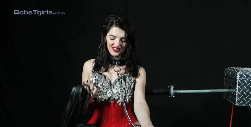 Vixxen Goddess Serves up Her Fetish for Masturbation and Dildo - Extreme Porn Video on XXXExtreme