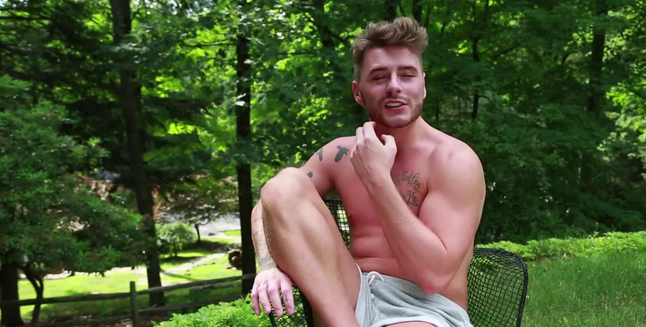 Calvin Banks & Josh Moore's Passionate Gay Porn Encounter - Extreme Porn Video on XXXExtreme