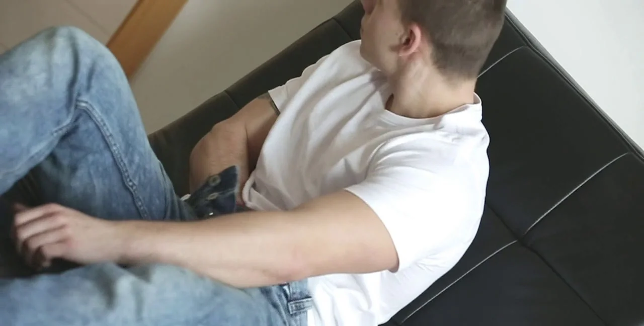 Dick Casey's Cumshot Blitz on Shane D. Aka Honza Onus - Extreme Porn Video on XXXExtreme