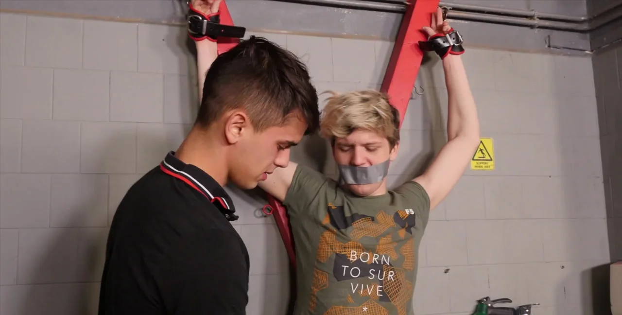 He Dreamed He Dominated, Ended Up Totally Dominated - Twink Fling! - Extreme Porn Video on XXXExtreme