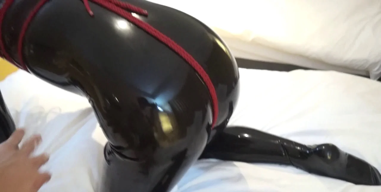 PCL. Ochincos LABO: A Transsexual Clip in Cosplay! - Extreme Porn Video on XXXExtreme