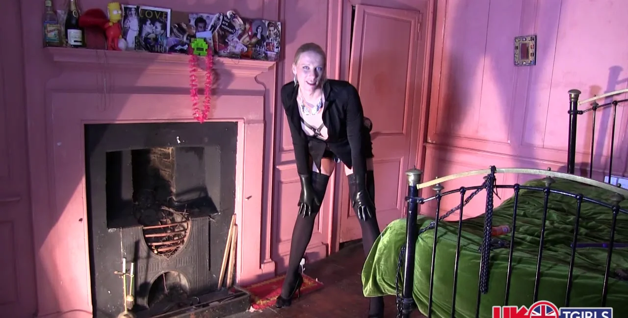 Red Vex Dressed For Sex - Solo Transsexual Shemale! - Extreme Porn Video on XXXExtreme