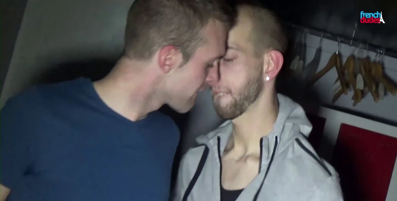 Charly Fox Dominates Justin XXL in Gay! - Twink - popular extreme video on XXXExtreme