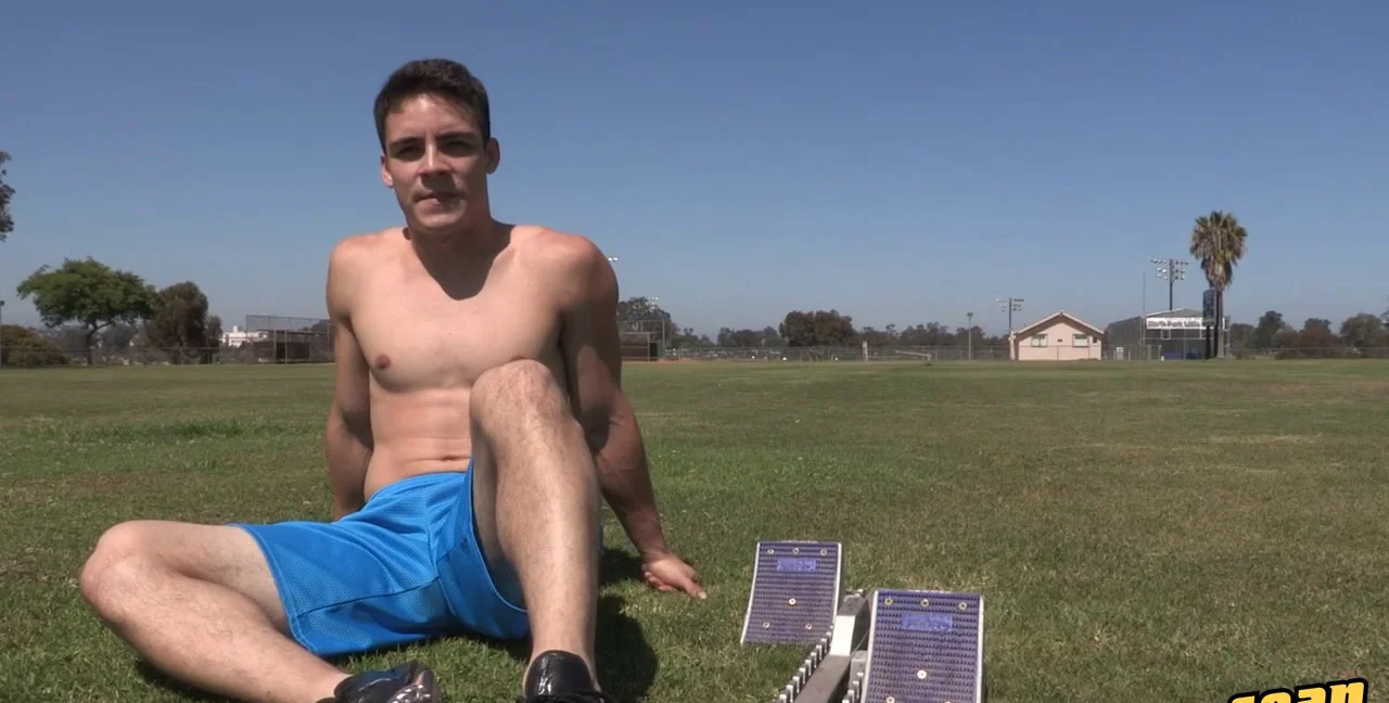 Freshman Ollie | Muscle Twink - Gay - Bareback - Gay Anal - related extreme video on XXXExtreme