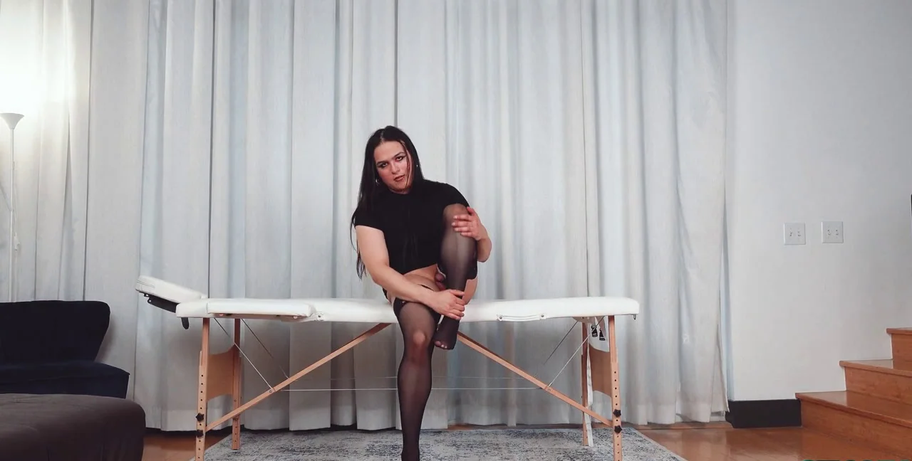 Jaymee Castles Strokes in Nylon Stockings | Transsexual, Ladyboy - popular extreme video on XXXExtreme