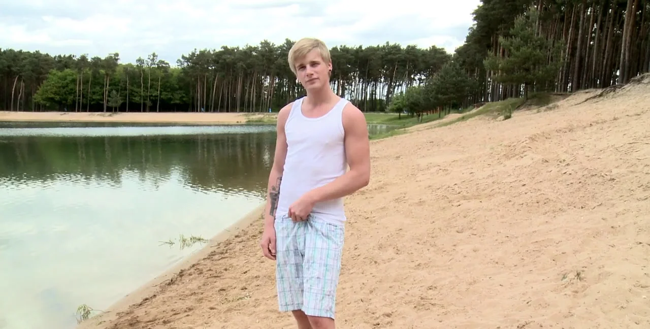 Actress Masturbates Outdoors with Muscular Twink | Twink, Bareback - popular extreme video on XXXExtreme