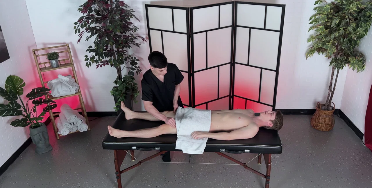 Rodrigo's Bareback Twink | Muscular Twink Gay Anal - related extreme video on XXXExtreme