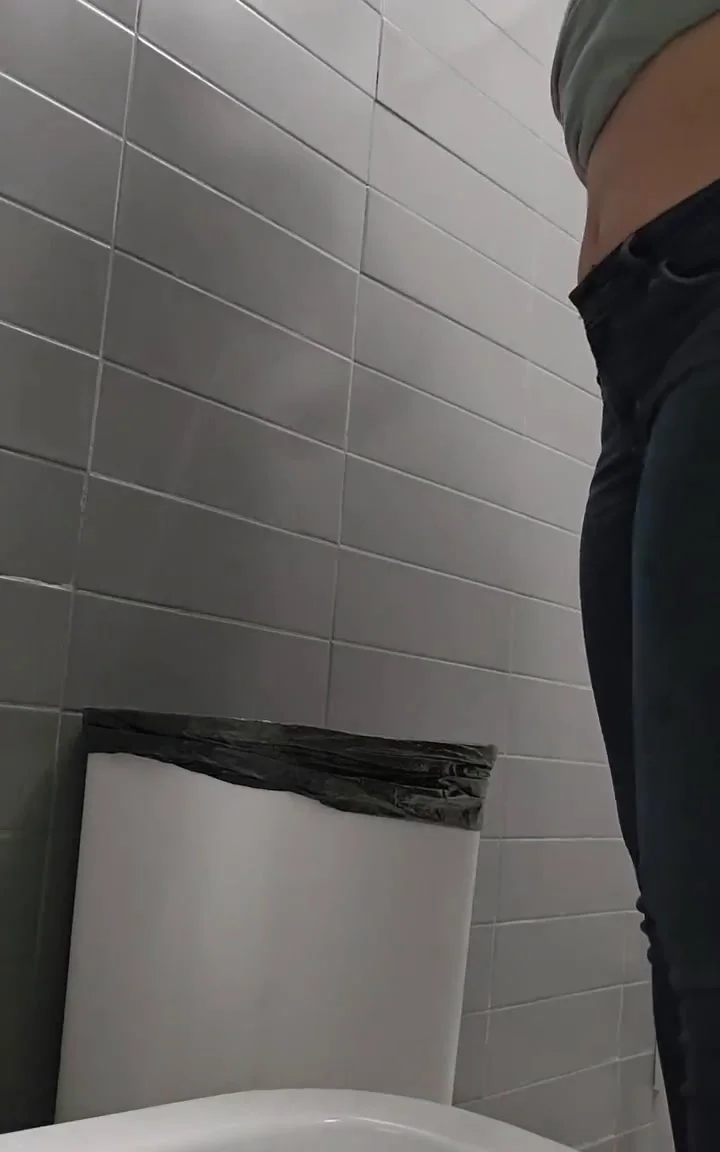 Miss Lith's Scatting Girl Romp - Femdom Scat - Toilet Slave - popular extreme video on XXXExtreme