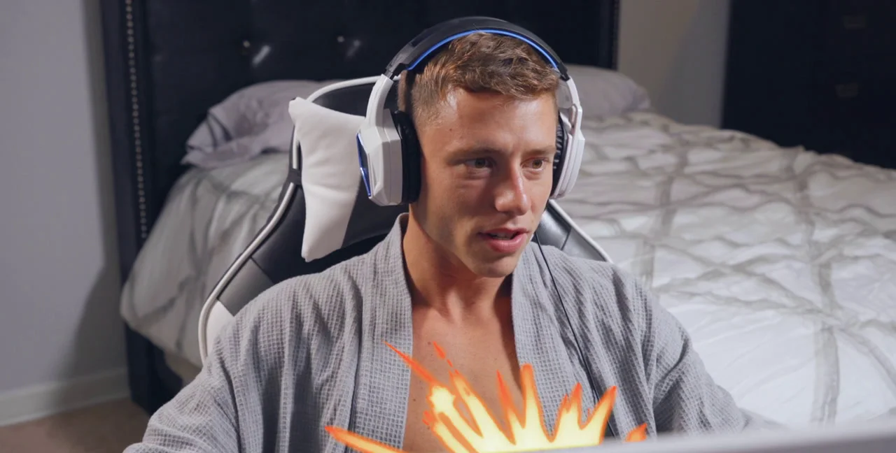 Unknown Twink Engages in a Hot Flip-Flop Encounter - Gay - related extreme video on XXXExtreme