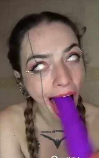 Malafalda's Smearing Solo Show - Femdom Scat - Toilet Slave - related extreme video on XXXExtreme