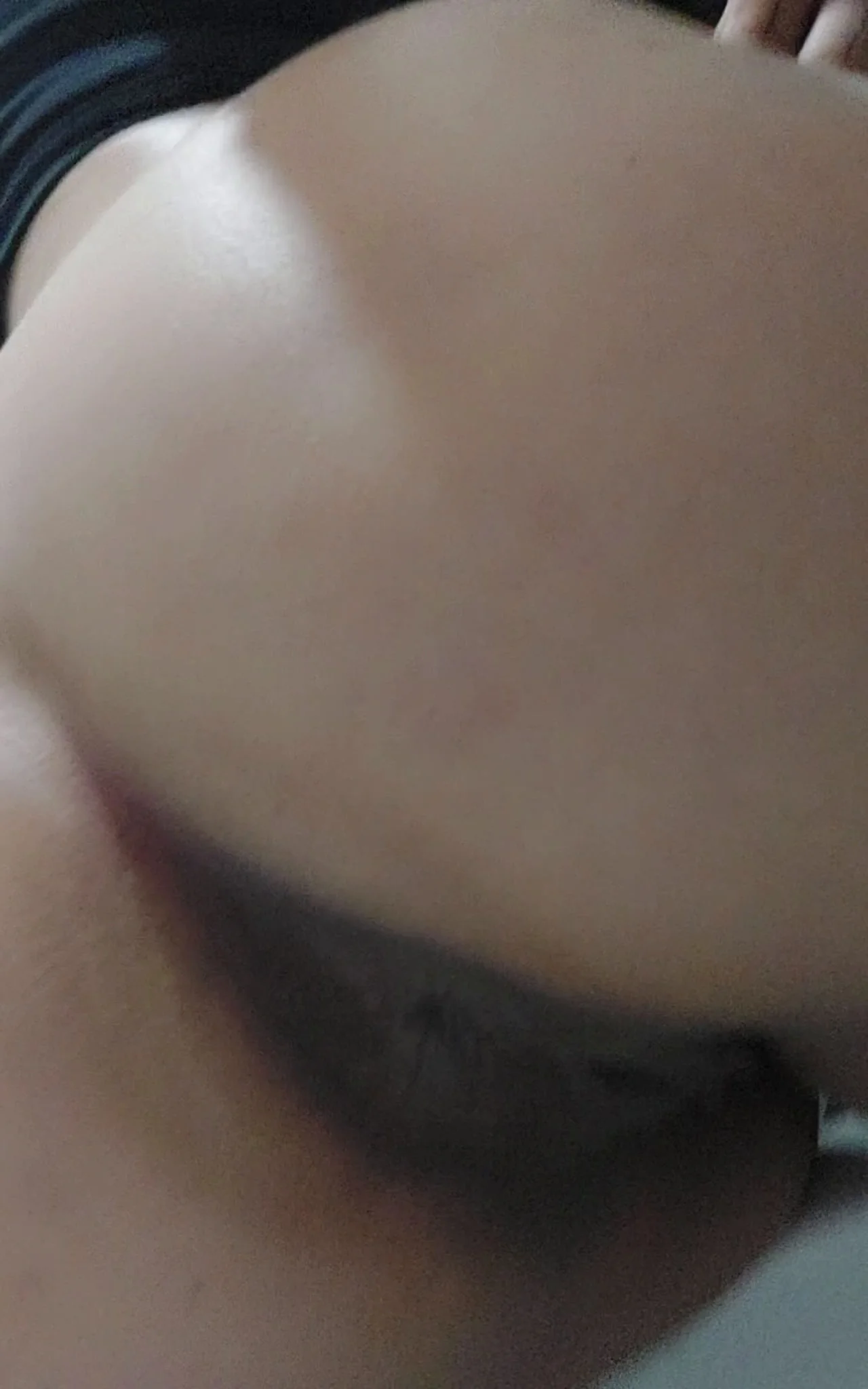 Queen Ariana's Dirty Snapchat Defecation Fiesta | Webcam Kaviar - popular extreme video on XXXExtreme