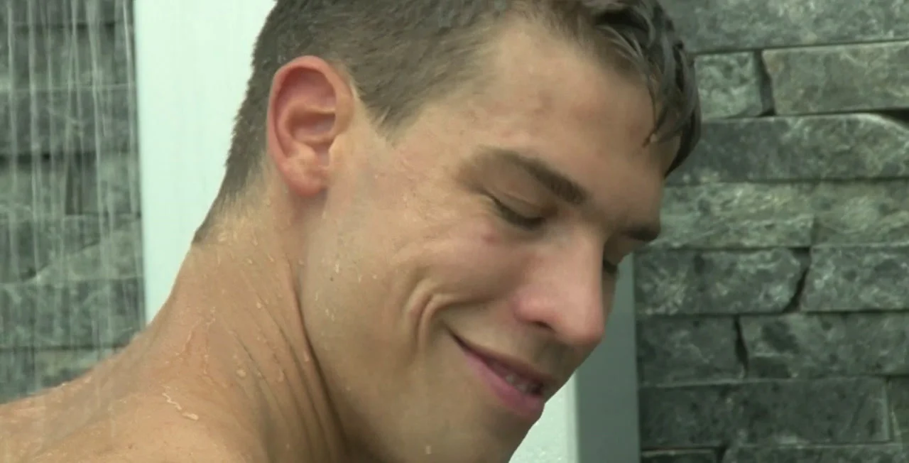 Kris Evans, Johnny Bloom, Arne Coen - Bareback Threesome Blowout - popular extreme video on XXXExtreme