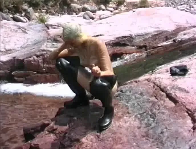 Latex Lovers Dropped - Bianca C., Carolin K., Elizabeth Carson & Natasha - popular extreme video on XXXExtreme
