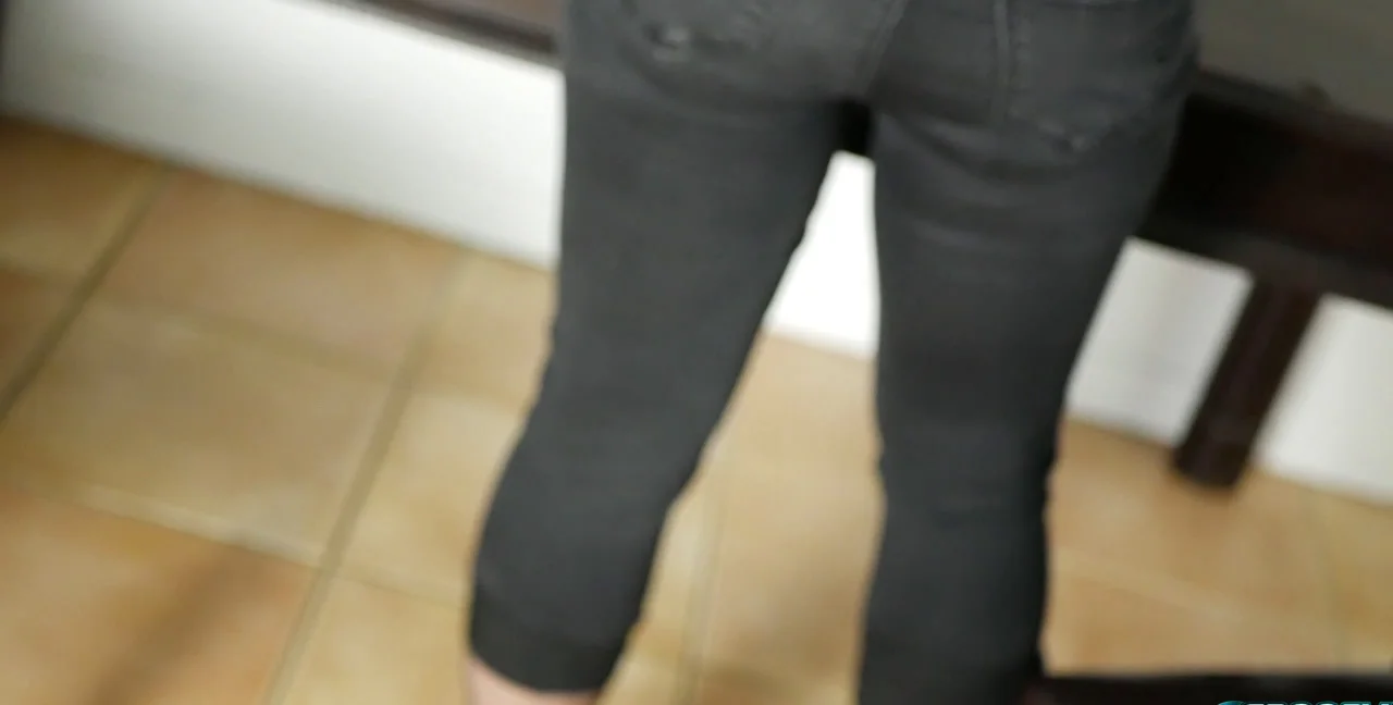 Lily Queen: Transsexual Stockings Relentless - Shemale - Ladyboy - popular extreme video on XXXExtreme
