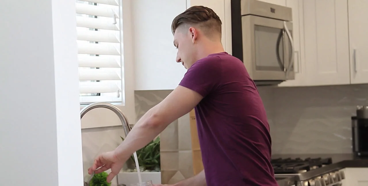 Twink Bareback Muscle Hunk - Turning Point Part 1 - Gay download on XXXExtreme