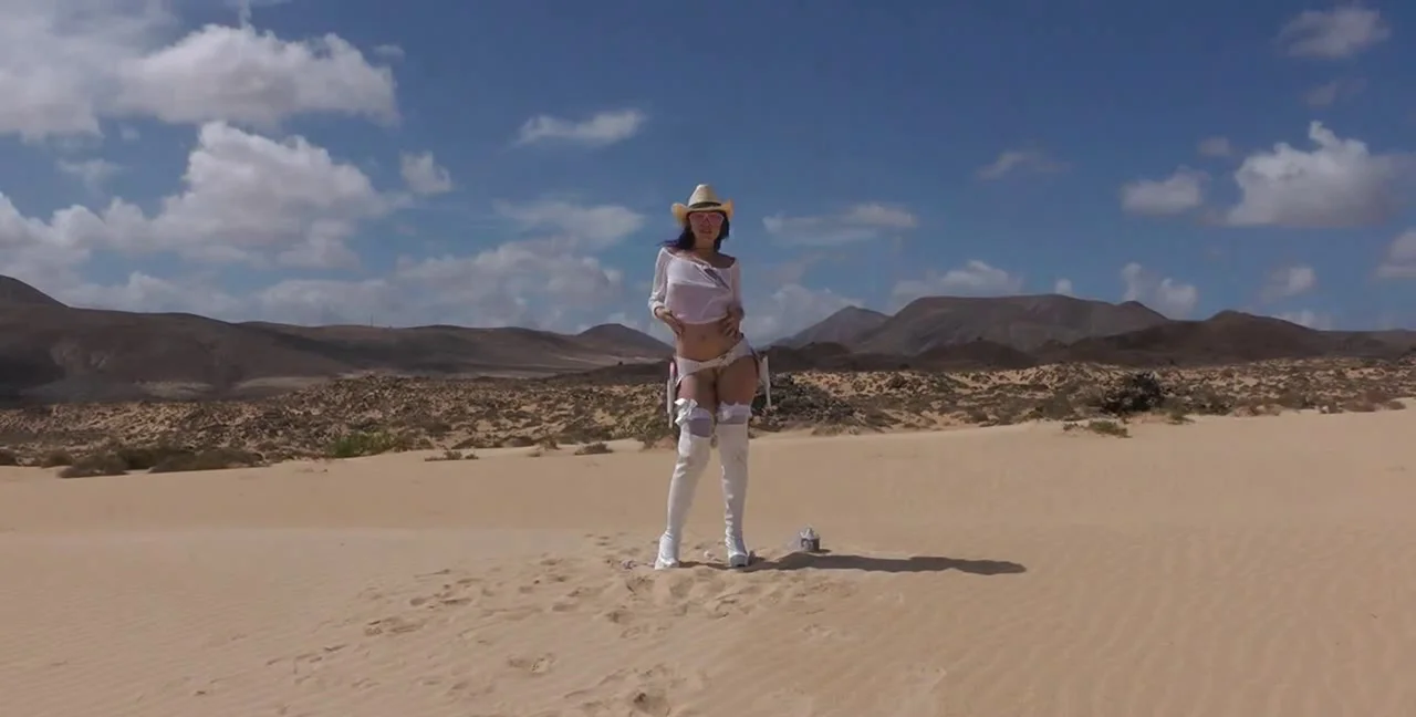 Unknown Actress Dishes out Extreme Fisting (5 clips) - popular extreme video on XXXExtreme