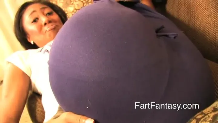 Evanni Solei Shows Off Her Big Butt and Rips Loud Gas in Scat - related extreme video on XXXExtreme