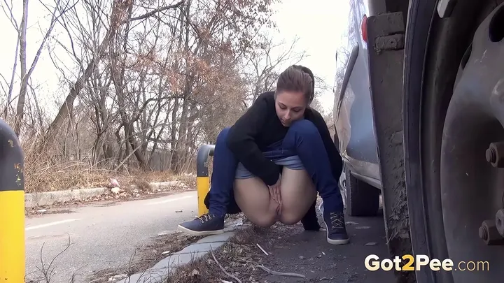 Outdoor Watersports: Black Haired Teen Pissing in Fresh Snow - Pee - Extreme Porn Video on XXXExtreme